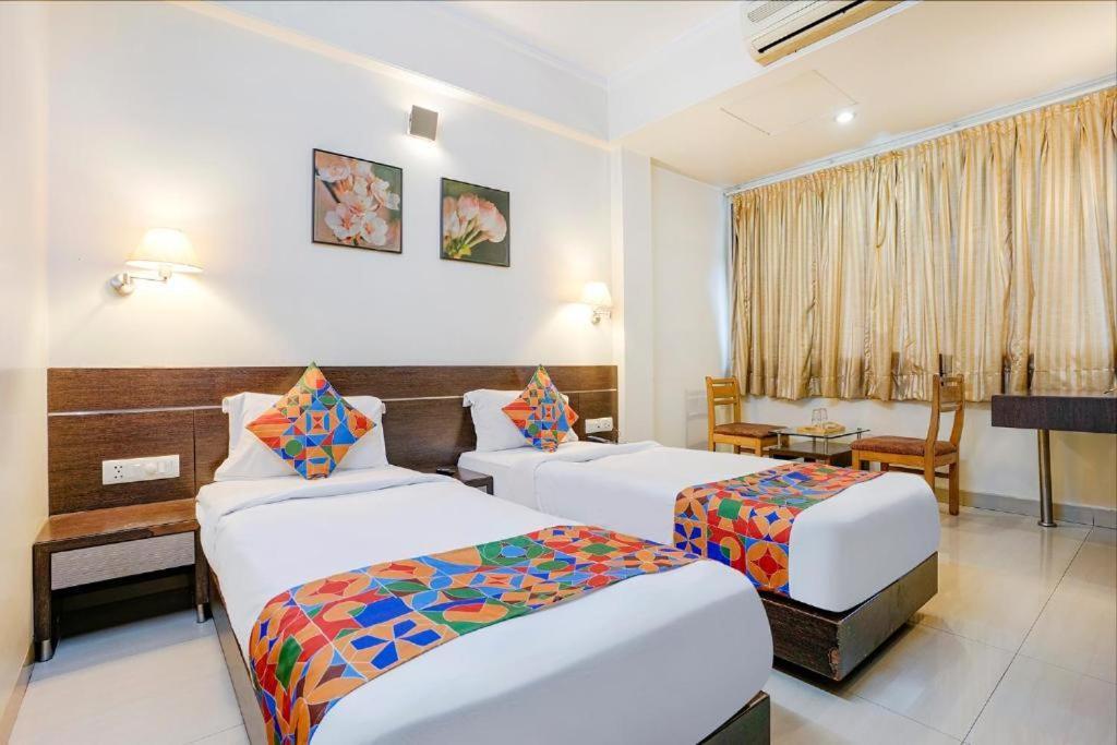 Gandharva Residency Swargate Hotel Poona Buitenkant foto