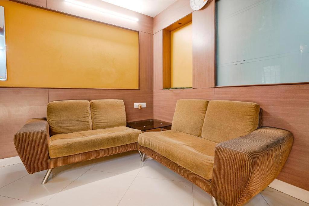 Gandharva Residency Swargate Hotel Poona Buitenkant foto